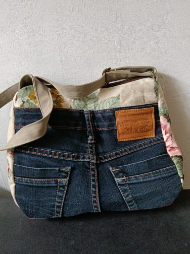 Crossbody Rose Achter
