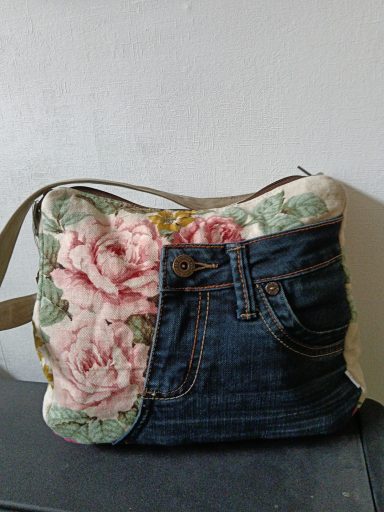 Crossbody Rose €34.95